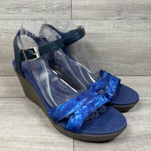 Crocs Leigh II Adjustable Ankle Strap Wedge Heel Sandal Blue/Walnut Size 9 Women